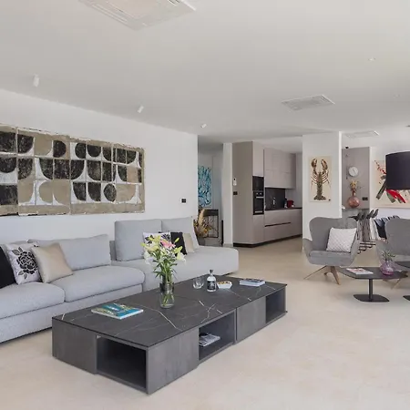 بيت للعطل Divine View فيس